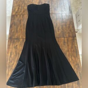 Social‎ Couture  Black Strapless Dress